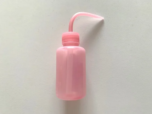 MINI BOTELLA DE LAVADO - LIMPIEZA - CON TUBO - (150ml) - ROSA