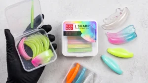 Set de bigudíes de silicona de colores y glitter para lifting de pestañas en estuche transparente, insumos profesionales Centifolia Beauty.